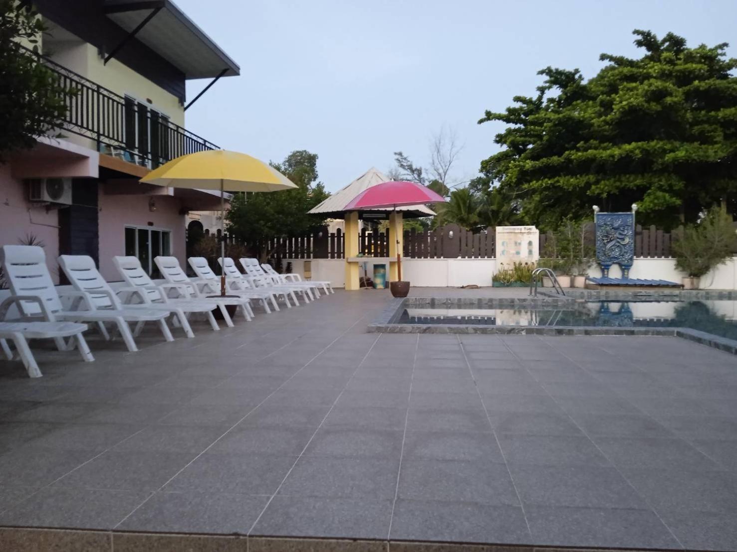 Chom By The Sea Ao Nam Mao Exterior foto