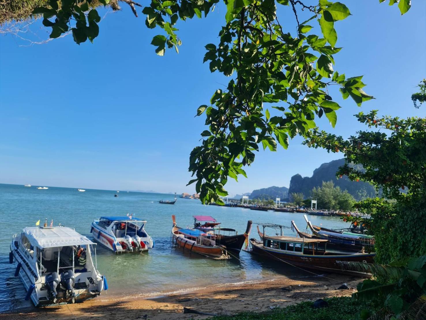 Chom By The Sea Ao Nam Mao Exterior foto
